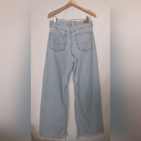 American Eagle Outfitters Super High Waisted Curvy Wide Leg Baggy Jeans Size 12 - Picture 6 of 7